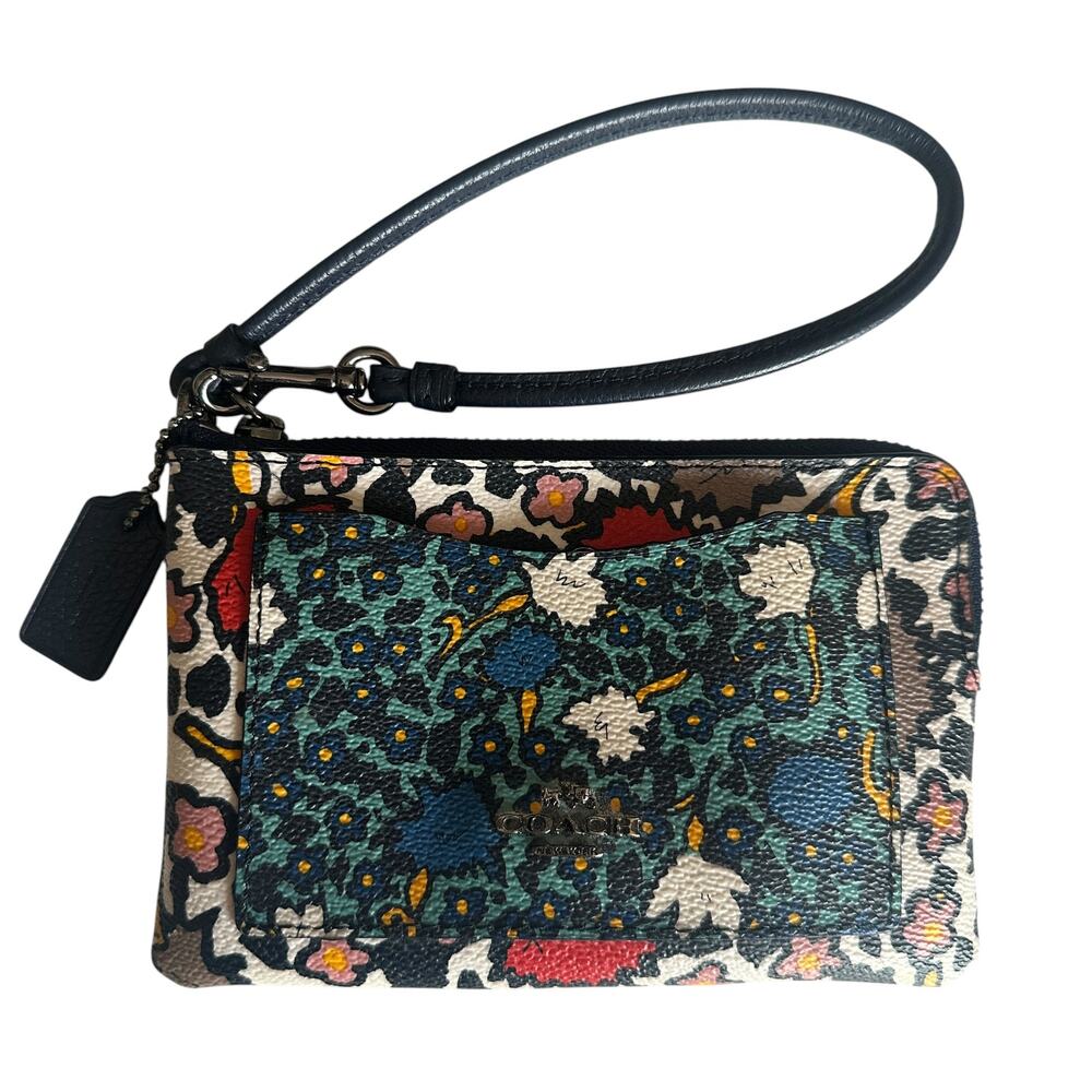 Coach Yankee Floral Wristlet Coated Canvas Leather Corner Zip Wallet Boho
